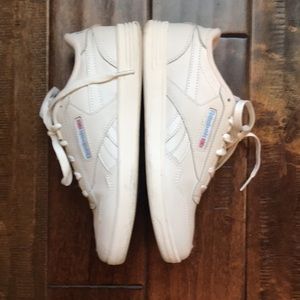 REEBOK SZ 8 women white leather shoes